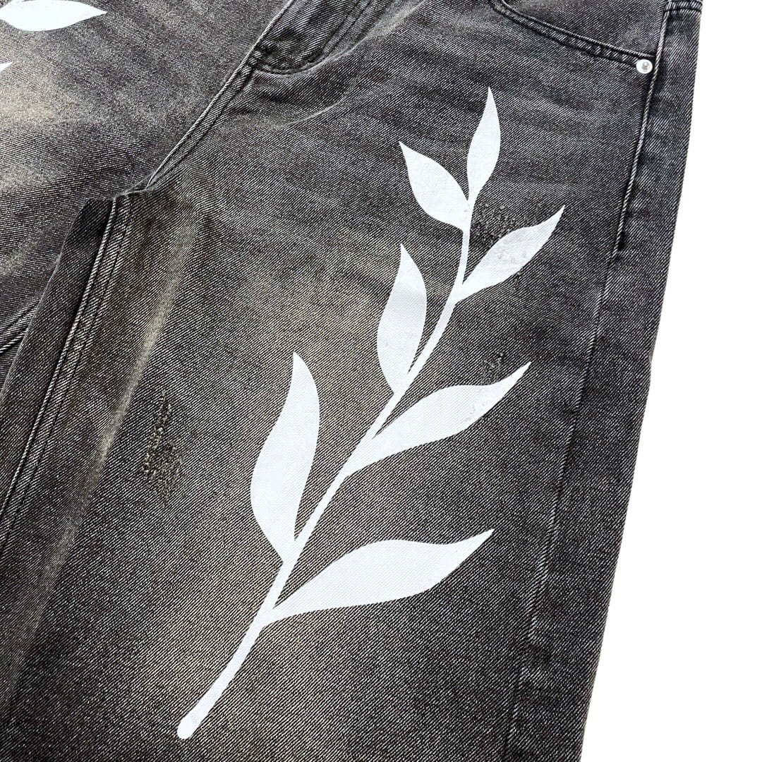"LEAF" DENIM SHORTS - BLACK