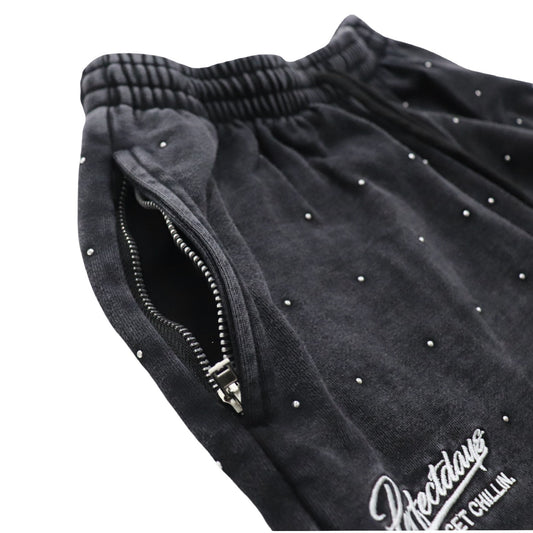 STUDS PIGMENT SHORTS - BLACK