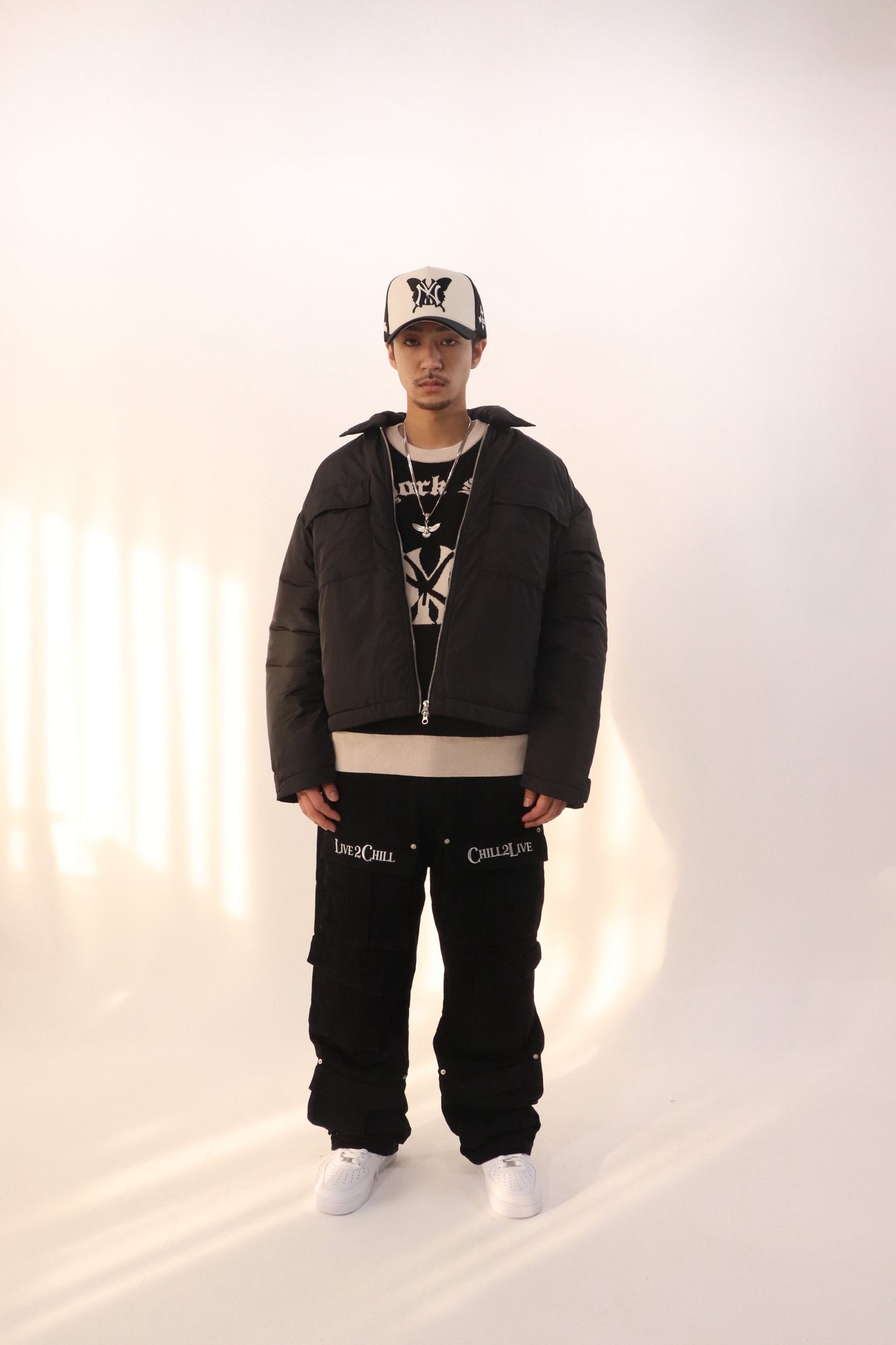 BLACK CARGO DENIM PANTS