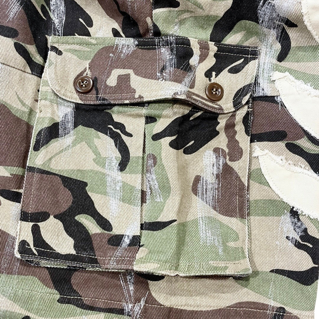 CAMO CARGO SHORTS