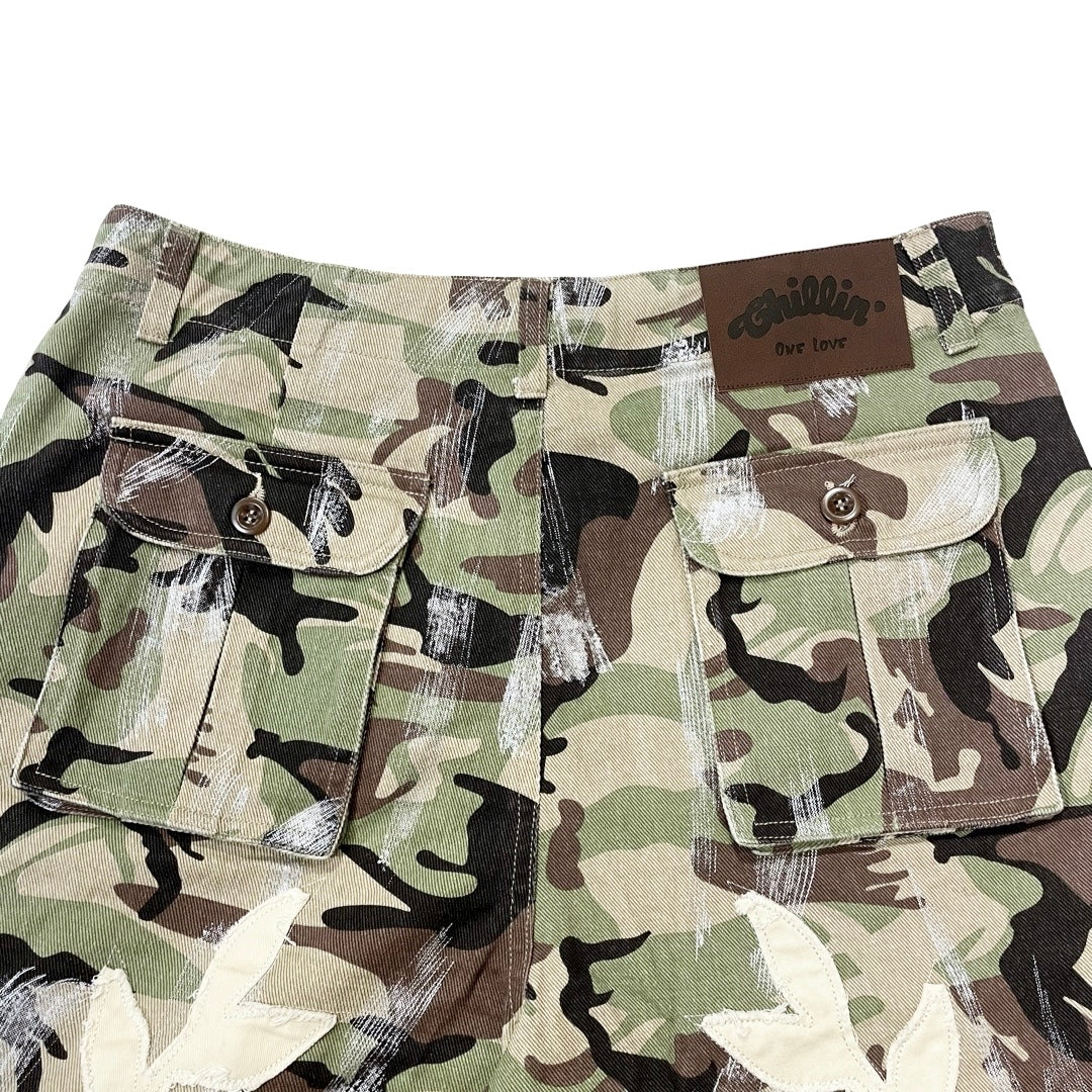 CAMO CARGO SHORTS