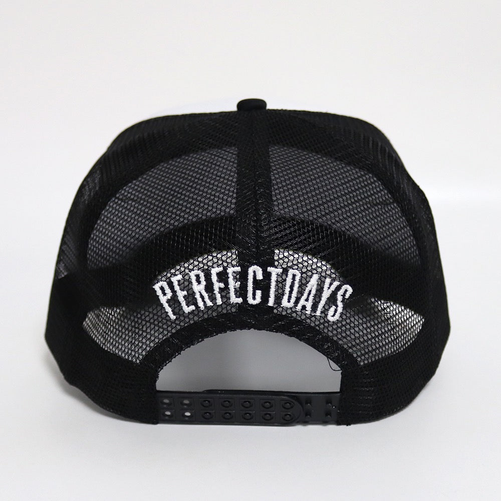 LOGO 5PANEL MESH CAP - WHITE / BLACK