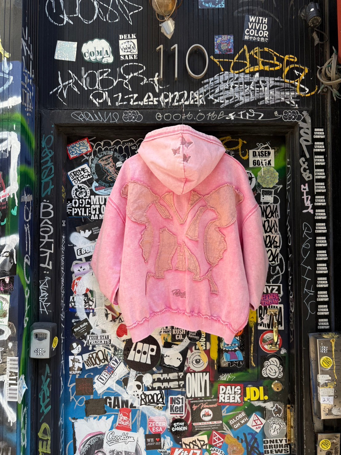 NY BUTTERFLY PIGMENT ZIP HOODIE - PINK