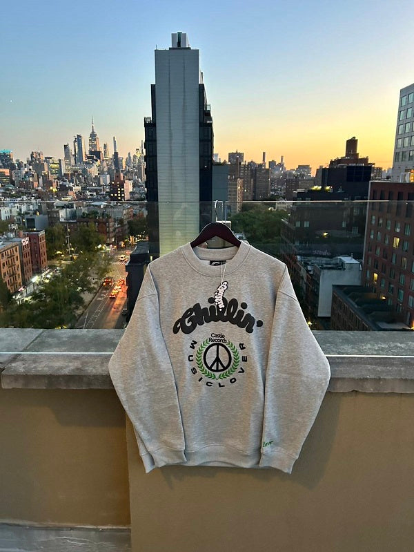 CHILLIN' × Castle Records -"MUSIC LOVER" CREWNECK - GREY