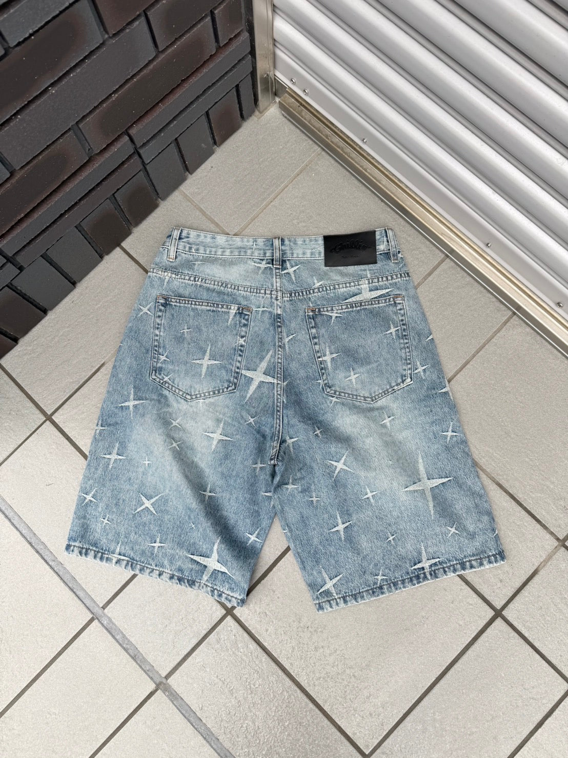 STAR DENIM SHORTS