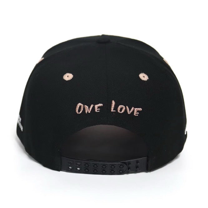 EAGLE CAP - BLACK /PINK GOLD