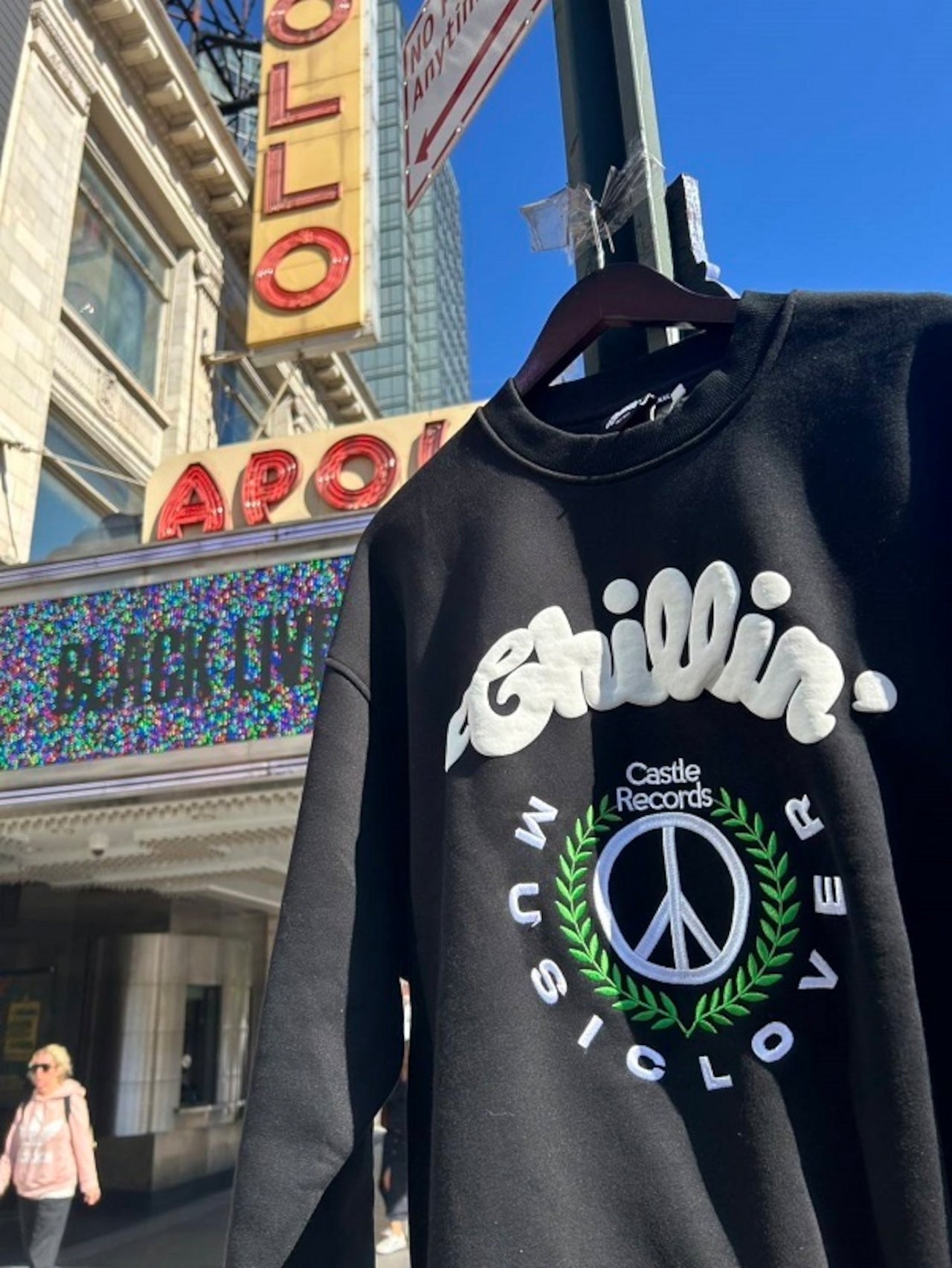 CHILLIN' × Castle Records -"MUSIC LOVER" CREWNECK - BLACK