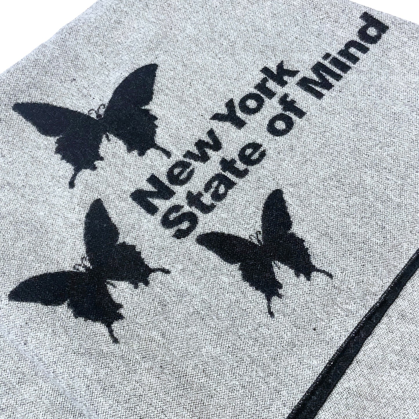 NY BUTTERFLY STOLE - BLACK
