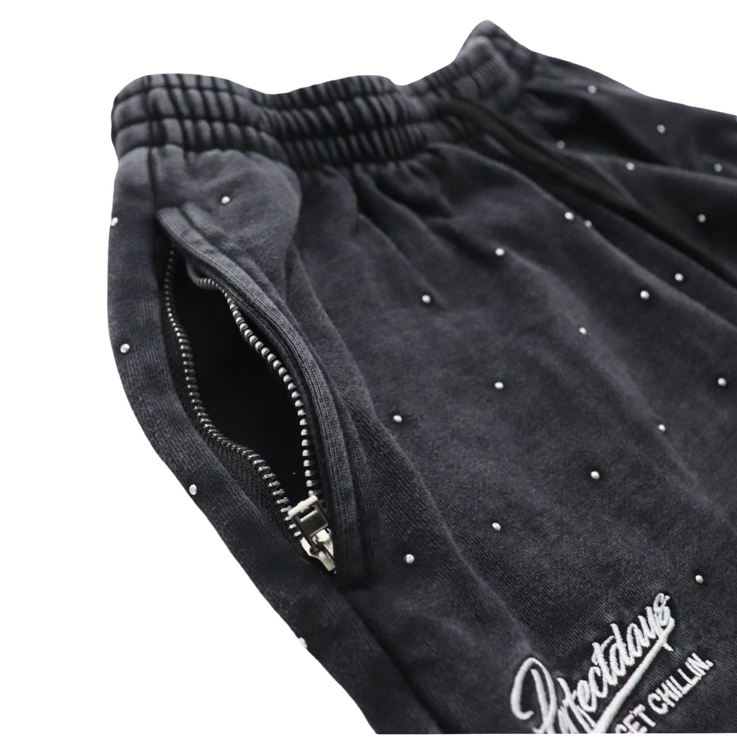 STUDS PIGMENT SHORTS - BLACK