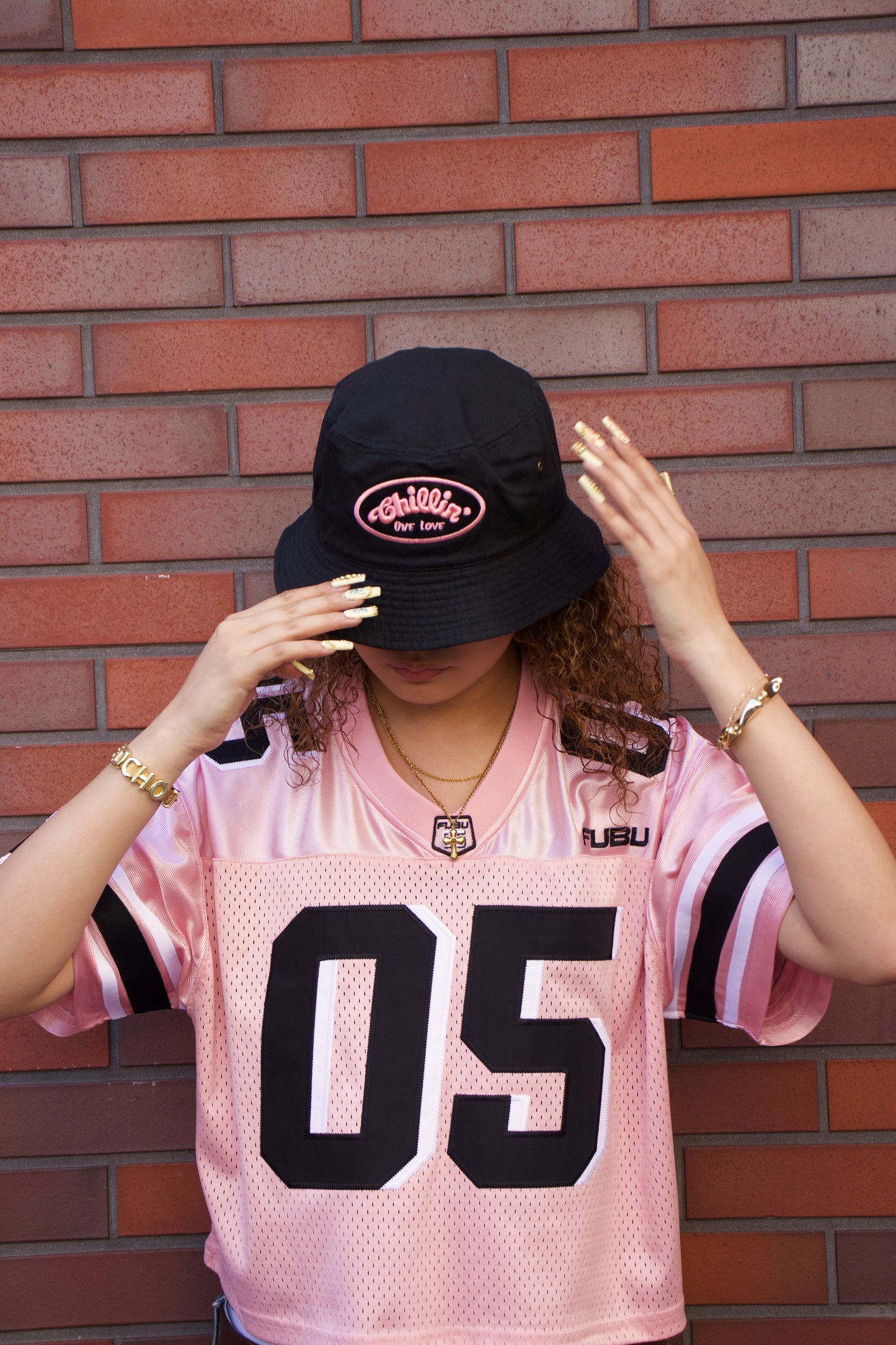 BUCKET HAT - BLACK / PINK