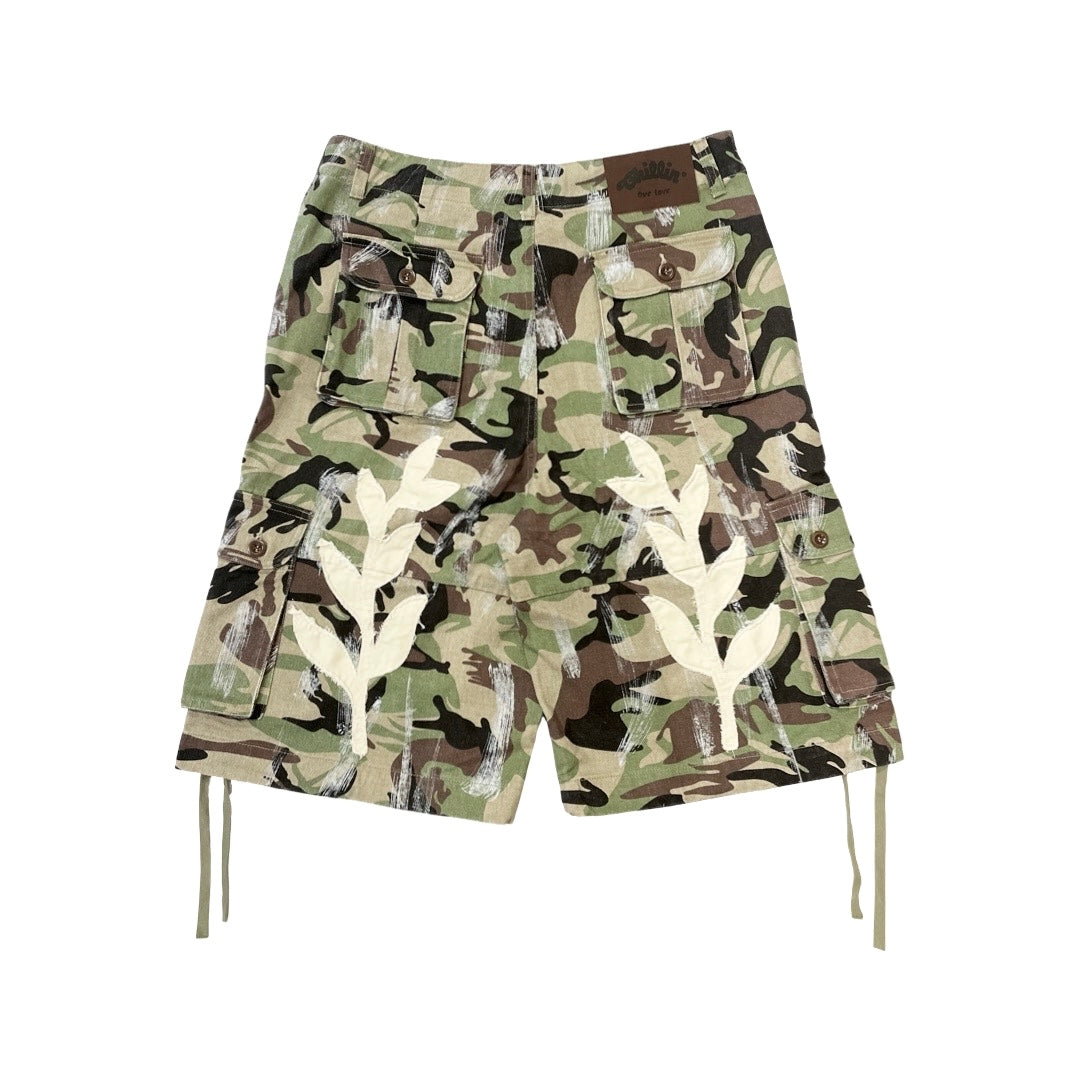 CAMO CARGO SHORTS