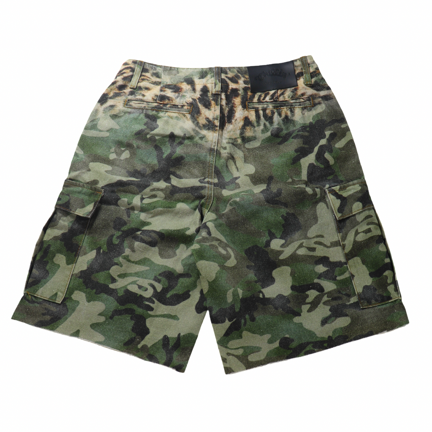 LEOPARD CAMO CARGO SHORTS