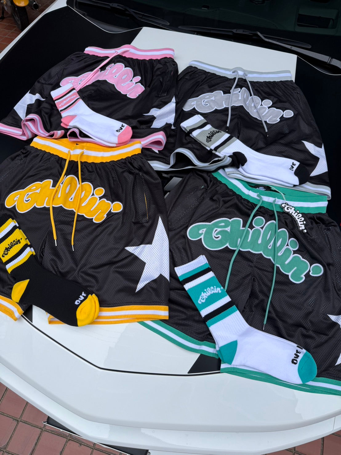 BASKETBALL STAR SHORTS - YELLOW