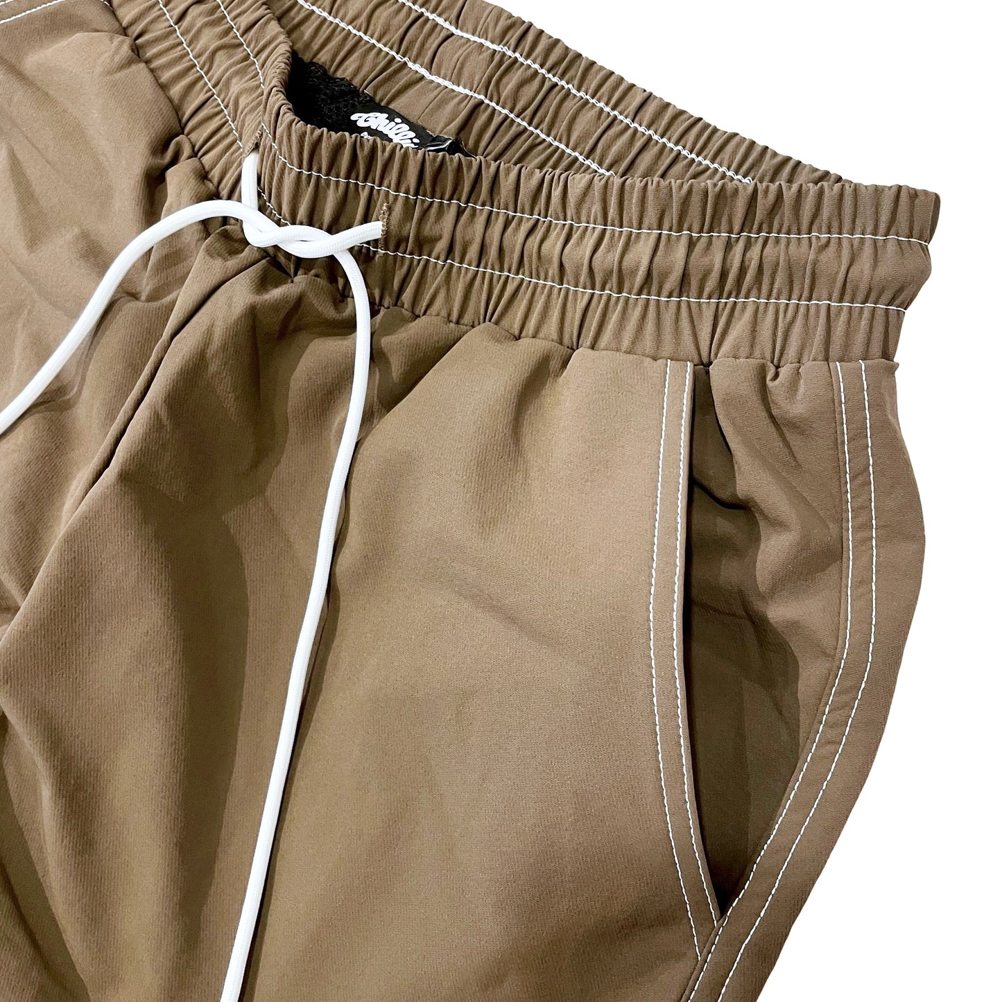 NYLON  STRETCH PANTS - BROWN