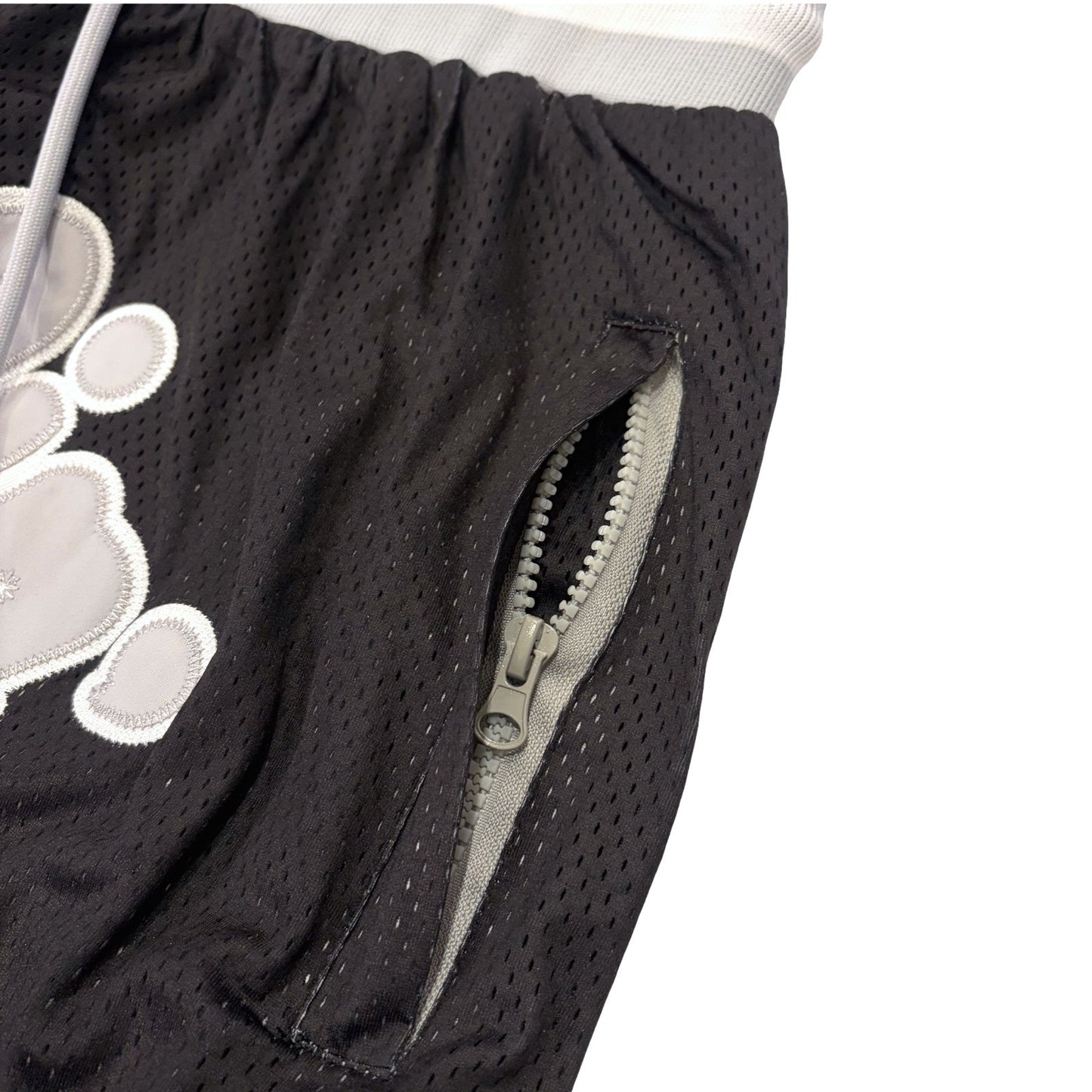 BASKETBALL STAR SHORTS - GREY / BLACK