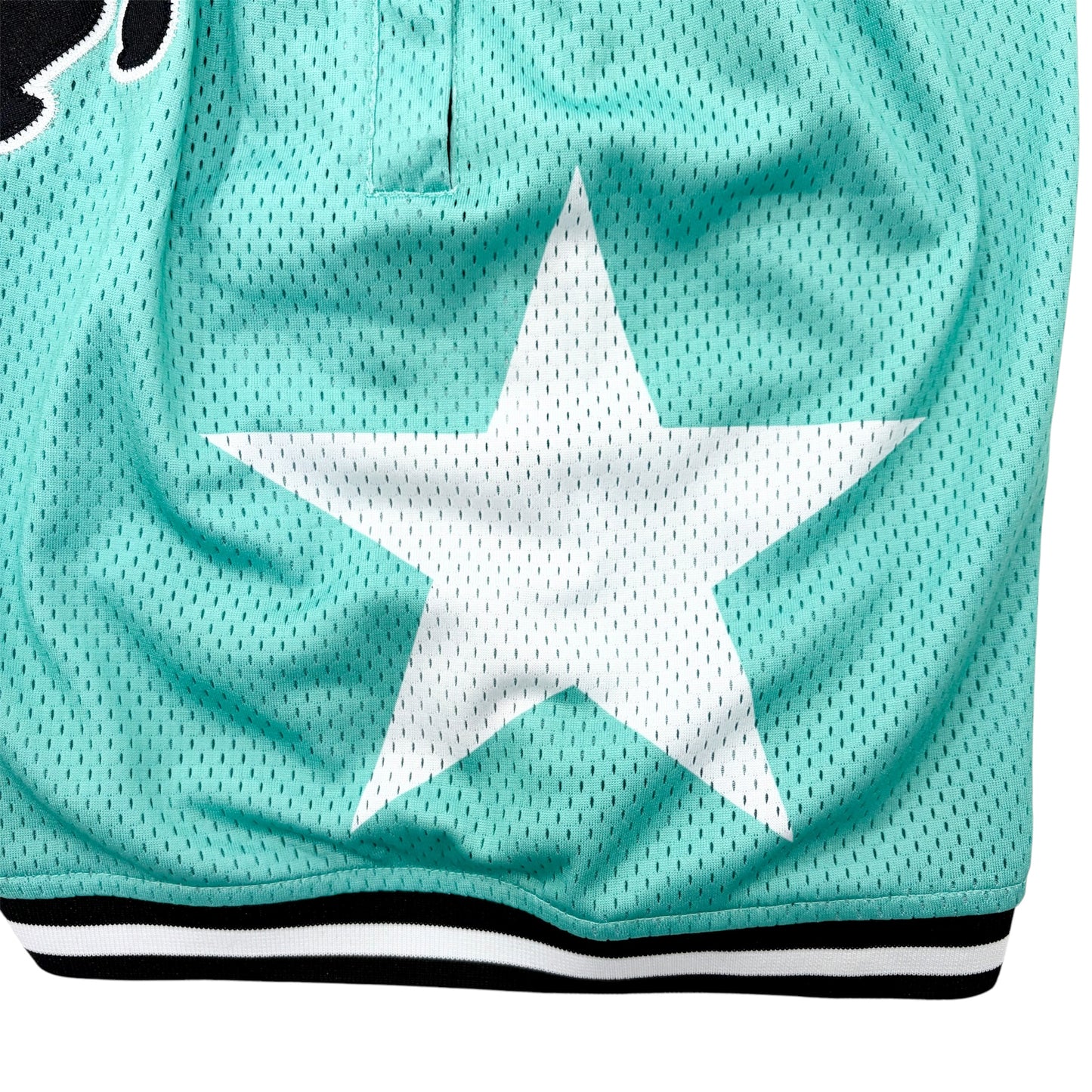 BASKETBALL STAR SHORTS - MINT